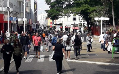 Ação de Dia das Mães da CDL e Sincomercio Jundiaí  leva diversão aos consumidores do Centro