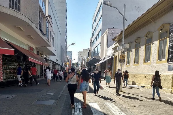 Comércio do Centro e bairros de Jundiaí abre até 18h neste sábado (06) e dia 13