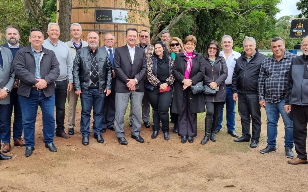 Representantes de várias cidades participam de encontro da FCDL-SP na CDL Jundiaí