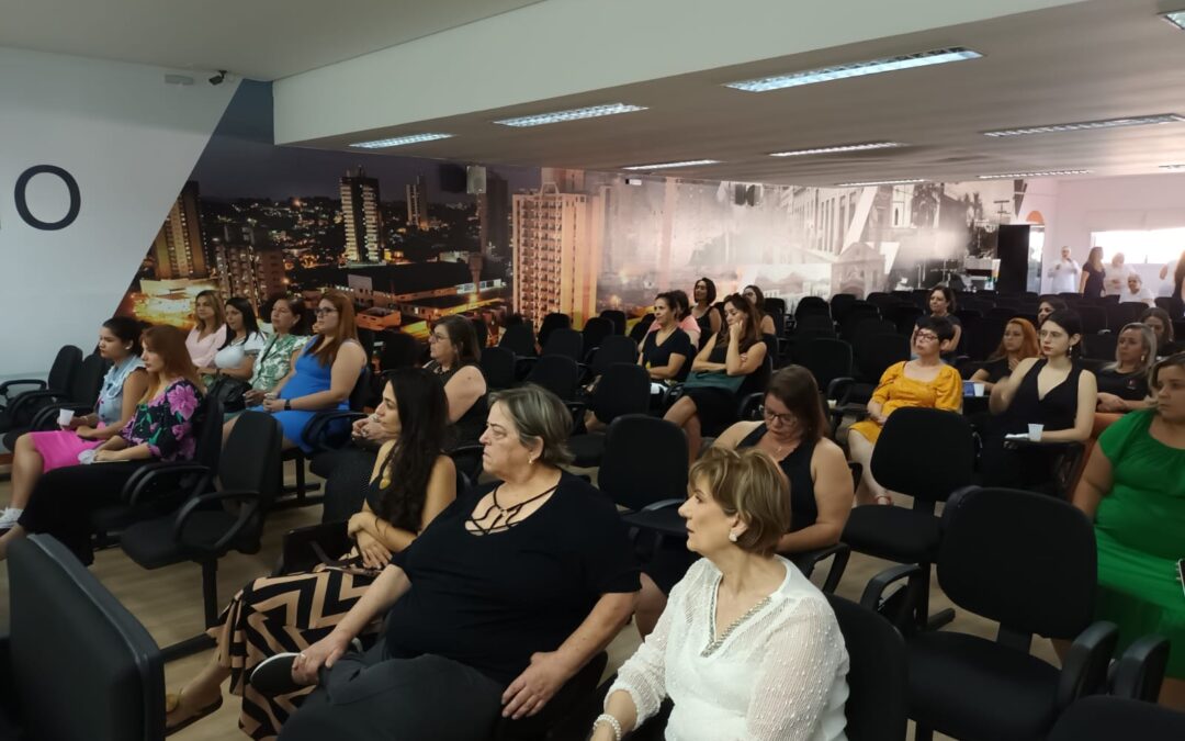 Ação do Dia da Mulher da CDL e Sincomercio promove café especial, palestra, massagem e sorteios