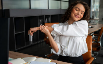 Café Empresarial debate ergonomia e produtividade no ambiente de trabalho