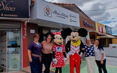 Ação de Dia das Mães percorre bairros de Jundiaí para incentivar o comércio local